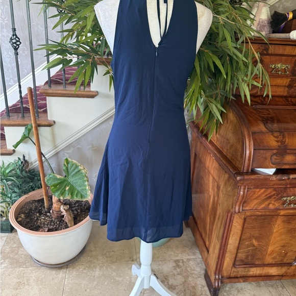 Venus Ladies size 6 sleeveless cocktail dress very good condition. Navy - Picture 9 of 11